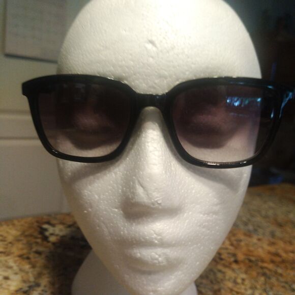 Geoffrey Beene 1GBS Tortoise 55 16 135 mm Black Plastic Sunglasses - Picture 4 of 14